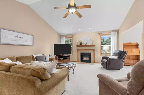4502 Starlight Ct, Appleton, WI 54913 photo 3