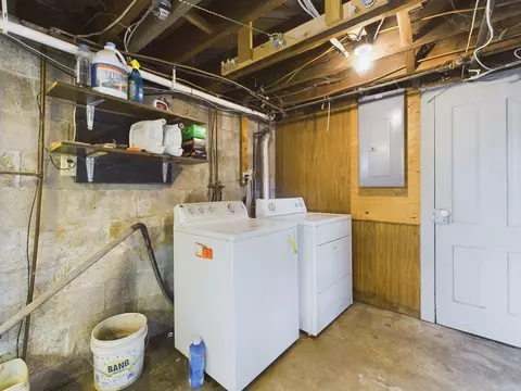 2732 10th St, Two Rivers, WI 54241 photo 10