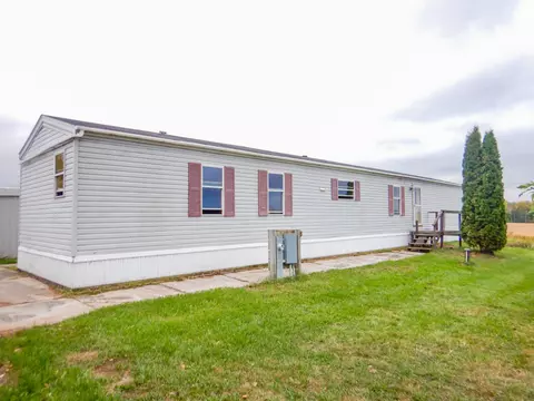 4303 Hoehne Ln, Lena, WI 54139