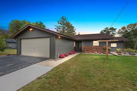 n252 West Cedar Springs Drive, Neshkoro, WI 54960