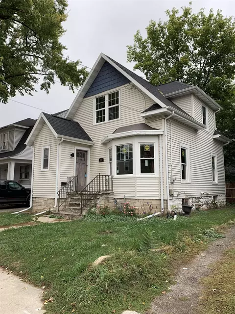 410 Bowen St, Oshkosh, WI 54901