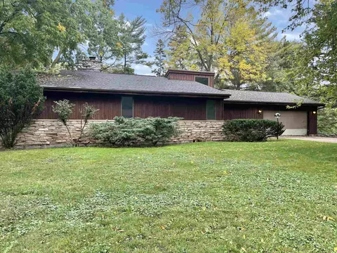 15 Kools Ct, Appleton, WI 54914 photo 2