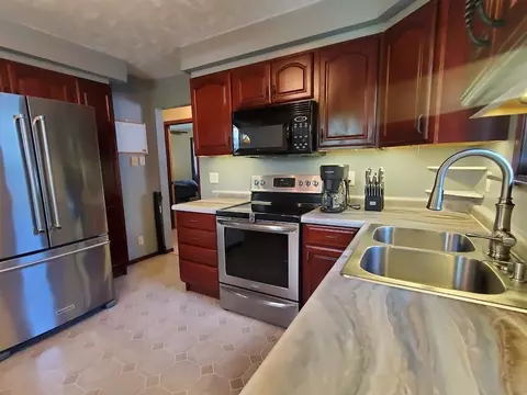 810 E Maple St, Appleton, WI 54915 photo 10
