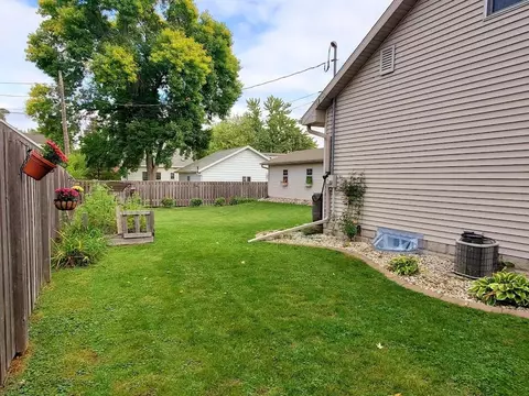 810 E Maple St, Appleton, WI 54915 photo 37