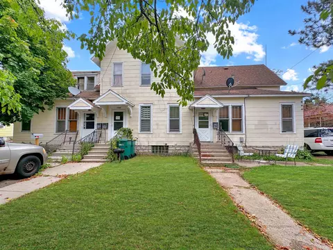 212 State Street Apt 212214214 12 St #212,214,214 1/2, Marinette, WI 54143