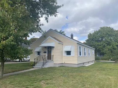 2000 14th Ave, Menominee, MI 49858