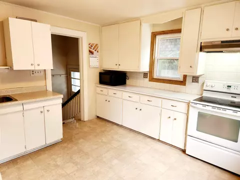 919 E Winnebago St, Appleton, WI 54911 photo 2