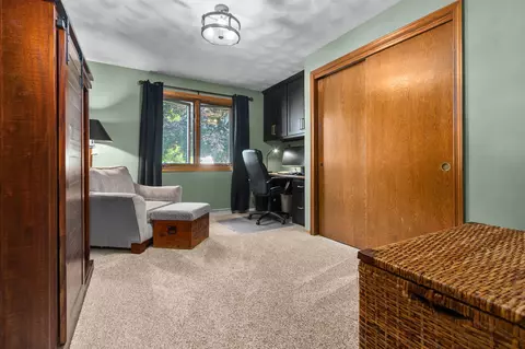 2129 W Capitol Dr, Appleton, WI 54914 photo 29