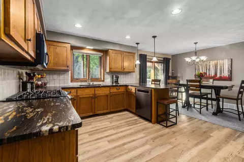 2129 W Capitol Dr, Appleton, WI 54914 photo 15
