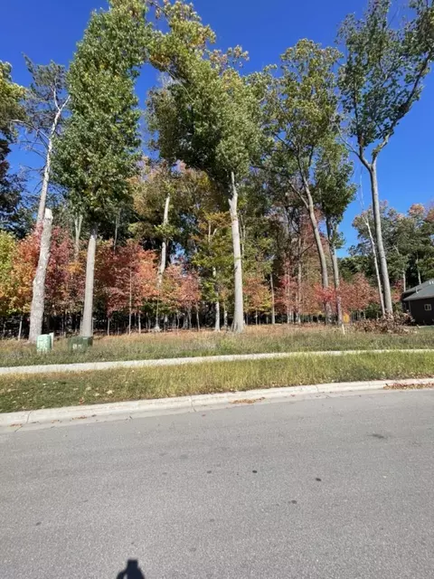 1274 Velsen Rd, Green Bay, WI 54313