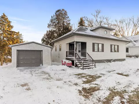710 Center St, Kewaunee, WI 54216