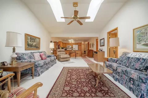 806 E River Dr, Omro, WI 54963 photo 22