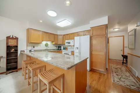 806 E River Dr, Omro, WI 54963 photo 17