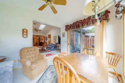 806 E River Dr, Omro, WI 54963 photo 25