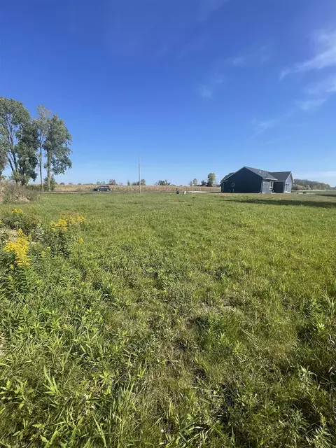 w5943 Woodland Road #6, Menasha, WI 54952