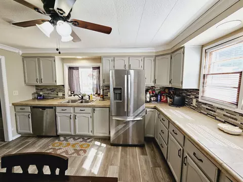 1529 S Kernan Ave, Appleton, WI 54915 photo 10