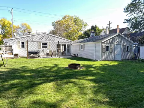 1529 S Kernan Ave, Appleton, WI 54915 photo 2