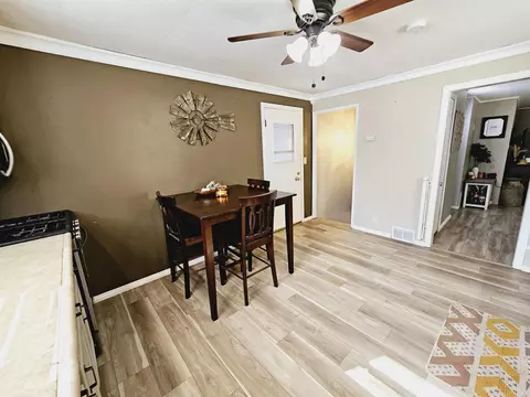 1529 S Kernan Ave, Appleton, WI 54915 photo 11