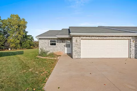 3736 N Wayman Ct, Appleton, WI 54914