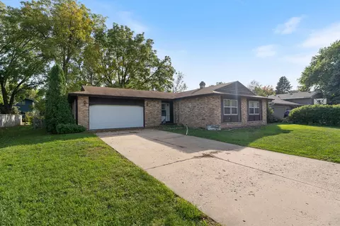 1235 E Murdock Ave, Oshkosh, WI 54901