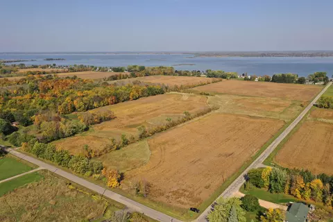 Lakeshore Road, Winneconne, WI 54986