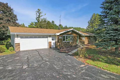 W4176 Wery Road, Stephenson, MI 49887