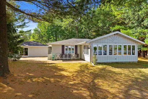 w2846 South Tuttle Lake Road, Neshkoro, WI 54960