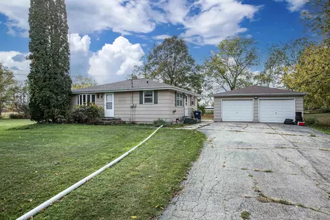 135 Ferdinand Ave, Neenah, WI 54956
