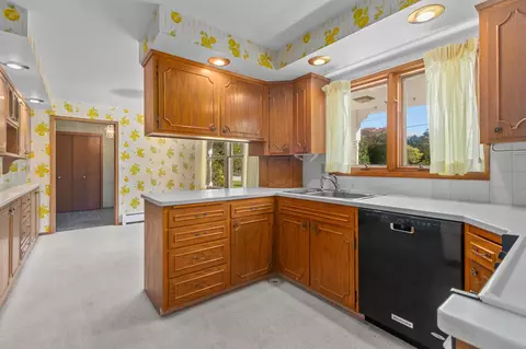 1215 N Briarcliff Dr, Appleton, WI 54915 photo 9