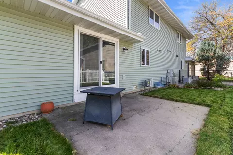 1612 E Capitol Dr, Appleton, WI 54911 photo 23