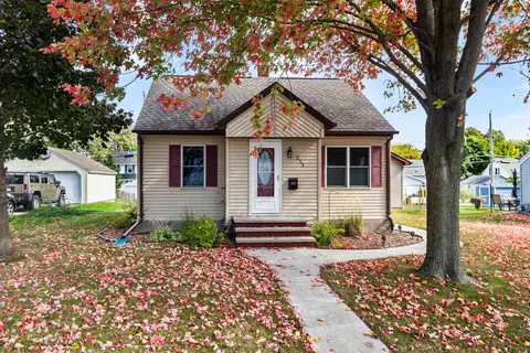 215 S Pine St, Kimberly, WI 54136