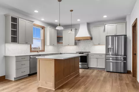 Kitchen - 244 Spartan Dr, Appleton, WI 54913 photo 1 of 7