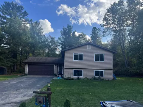 4711 E Maria Dr, Stevens Point, WI 54481