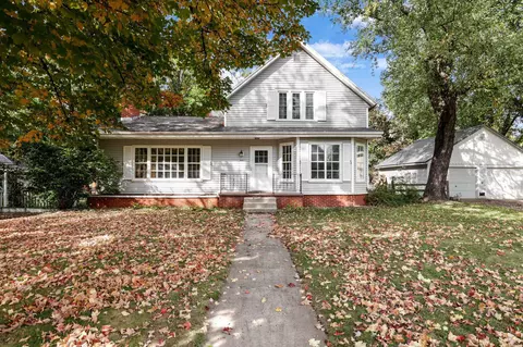 465 E Iola St, Iola, WI 54945