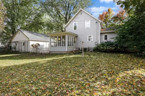 465 E Iola St, Iola, WI 54945 photo 9