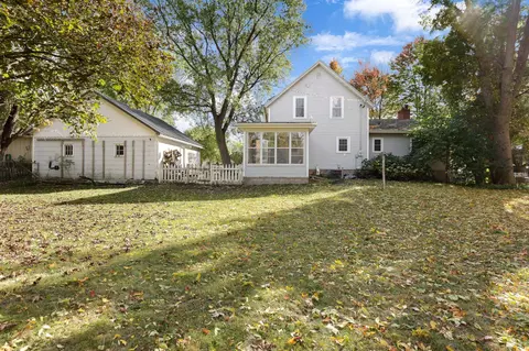 465 E Iola St, Iola, WI 54945 photo 6