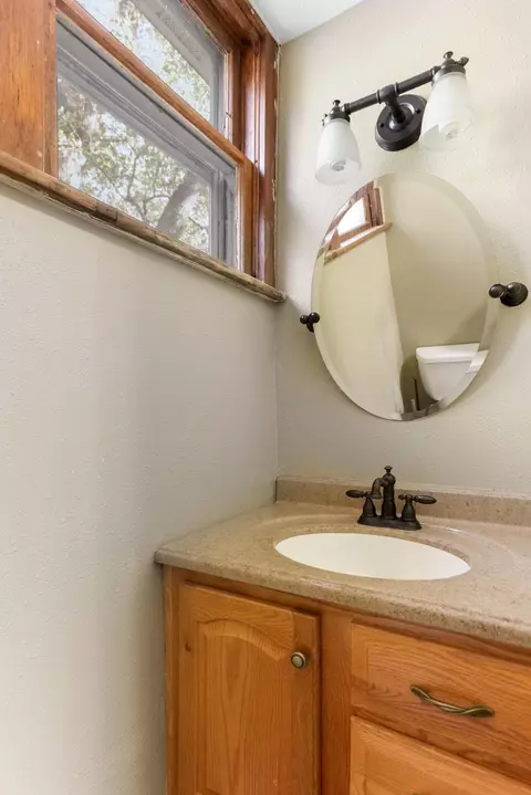 465 E Iola St, Iola, WI 54945 photo 36