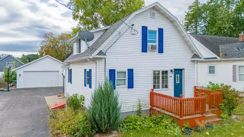 416 E Wisconsin St, Seymour, WI 54165