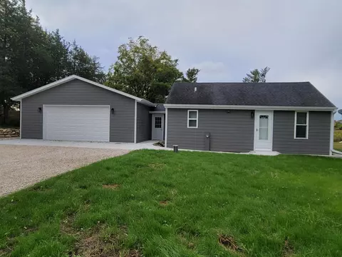 1260 W Floral Park Ln, Campbellsport, WI 53010