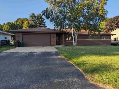 2308 W Jonathon Dr, Appleton, WI 54914
