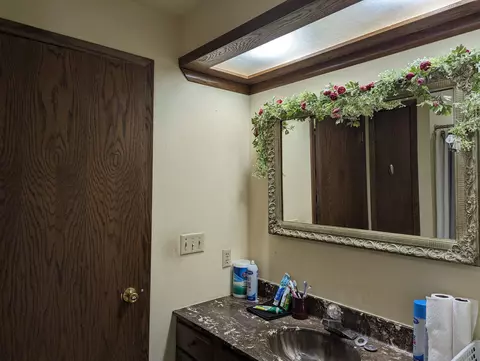 2308 W Jonathon Dr, Appleton, WI 54914 photo 9
