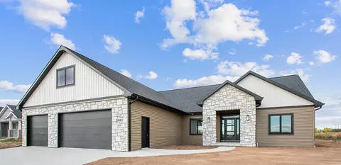 3802 E Zion Ln, Appleton, WI 54913