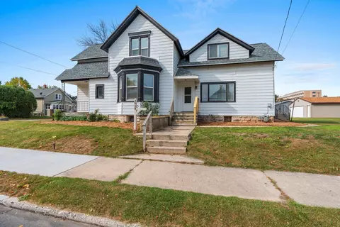 1902 Western Ave, Manitowoc, WI 54220