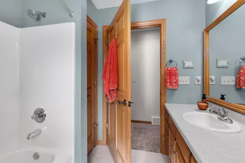 1868 Sunrise Ln, Appleton, WI 54913 photo 23