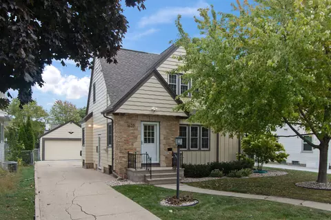 1620 Jefferson St, Oshkosh, WI 54901