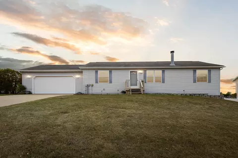 2190 Bufflehead Ln, Green Bay, WI 54311