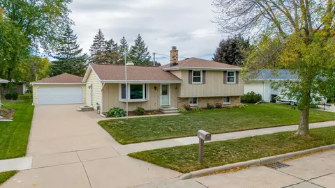127 S Fidelis St, Appleton, WI 54915