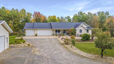 5630 Prairie Dr, Stevens Point, WI 54482