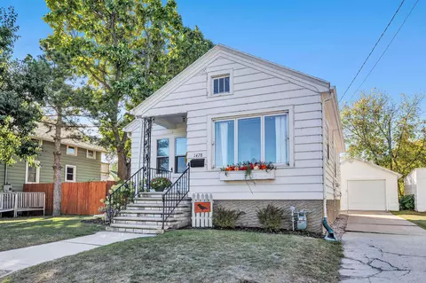 1478 Farlin Ave, Green Bay, WI 54302