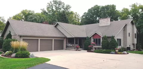w2833 Schmalz Circle, Appleton, WI 54915